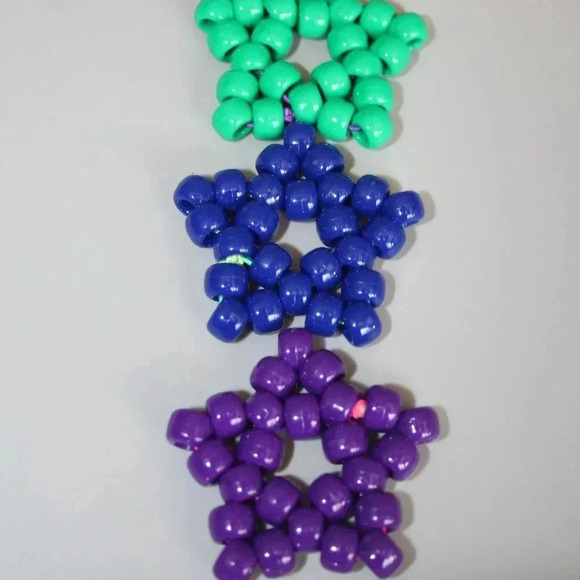 Set of six rainbow kandi stars - Picture 3 of 4